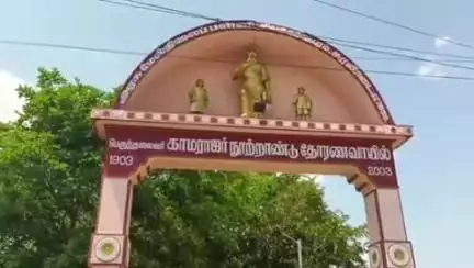 வீரகேரளம்புதூர்: சுரண்டை அரசு பள்ளியில் ஒன்பதாம் வகுப்பு மாணவி சக மாணவிகள் மடியில் மயங்கி விழுந்து பரிதாப பலி