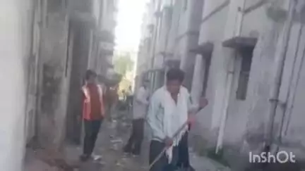 अलीगंज: पब्लिक एप ने दिखाई थी प्रमुखता से खबर, काशीराम कॉलोनी में अभियान चलाकर हुई अब साफ-सफाई #jansamasya