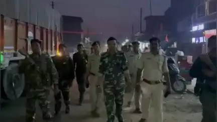 देवरी: रामनवमी त्योहार पर देवरी पुलिस ने निकाला फ्लैग मार्च, डीजे बजाने वालों को चेतावनी
