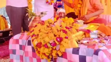 नरवर: के ग्राम छितरी में सुजवा की झाड़ी खाती बाबा मंदिर में श्री मद भागवत कथा का आयोजन किया जा रहा है,,l
