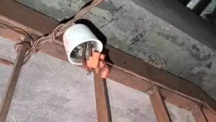 চাৰিদুৱাৰ: জামুগুৰিহাটৰ হাটিঙাত বজ্ৰপাতৰ ঘটনা,এটা পৰিয়ালৰ ইনভাৰটাৰৰ লগতে ইলেক্ট্ৰনিক সামগ্ৰীৰ ক্ষতিসাধন