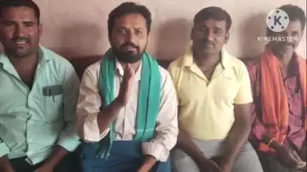 కురవి: 219 కోట్ల ట్రైకార్ రుణాలు మంజూరు చేయాలని. చలో గిరిజనసంక్షేమ భవన్ కు పిలుపు కురవిలోగిరిజనసంఘం రాష్ట్రకమిటీ సభ్యులు కిషన్