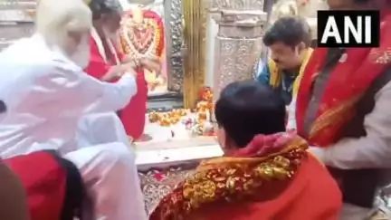 मुख्यमंत्री मोहन यादव ने मां शारदा शक्ति पीठ मैहर में की पूजा-अर्चना