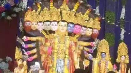 फारबिसगंज मानव कल्याण एवं विश्व शांति हेतु श्री विष्णु विराट रूप का दर्शन मानस यज्ञ में उमड़ा भक्तों का जन सैलाब।