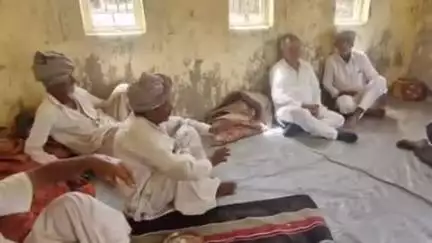 धनाऊ: पूर्व विधायक पदमाराम मेघवाल ने हाथला और वछवाल का दौरा किया, आमजन से हुए रूबरू