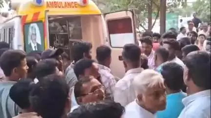 ತಾಳಿಕೋಟಿ: ಪಟ್ಟಣದ ಖಾಸಗಿ ಆಸ್ಪತ್ರೆಯಲ್ಲಿಯೇ ವೈದ್ಯ ನೇಣಿಗೆ ಶರಣು