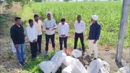 सोनपेठ: नरवाडी शिवारात १ लाख १० हजार ३७० रुपयांचा अवैध गुटखा जप्त, सोनपेठ पोलीस ठाण्यात दोघांवर गुन्हा दाखल