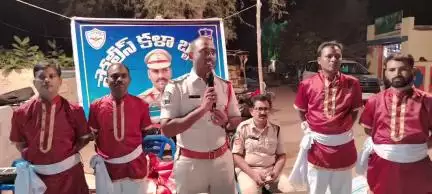 పెన్‌పహాడ్: దోసపహాడ్ గ్రామం లో సైబర్ నేరాలపైన, అన్ లైన్ బెట్టింగ్, గంజాయి, డ్రగ్స్ పై అవగాహన
