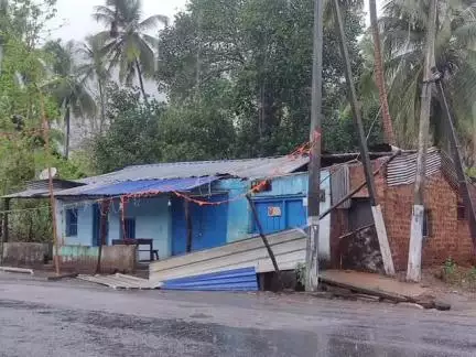 ಅಂಕೋಲ: ಆಕಸ್ಮಿಕವಾಗಿ ಬೀಸಿದ ರಣಭೀಕರ‌ ಗಾಳಿ, ಮಳೆ ಗ್ರಾಮೀಣ ಭಾಗದ ಜನಜೀವನ ಅಸ್ತವ್ಯಸ್ತ