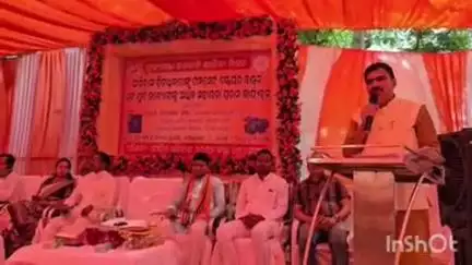 ଉମରକୋଟ: ବ୍ଲକ କୃଷି କାର୍ଯ୍ୟାଳୟରେ ଆଦିବାସୀ ହିତାଧିକାରୀଙ୍କୁ ପମ୍ପସେଟ ଓ ସ୍ପ୍ରେ ମେସିନ ବଣ୍ଟନ, ଯୋଗଦେଲେ ମନ୍ତ୍ରୀ, ସାଂସଦ ଓ ବିଧାୟକ