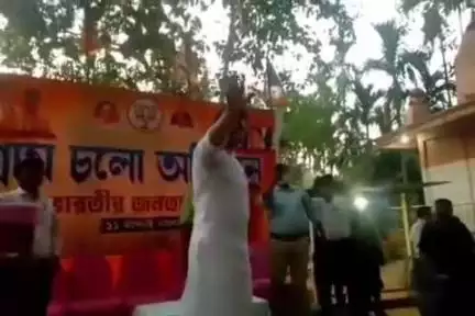 জিরানিয়া: মান্দাই ব্লকের দুর্গানগরে বিজেপির গাঁও চলো অভিযানে উপস্থিত সংসদ
