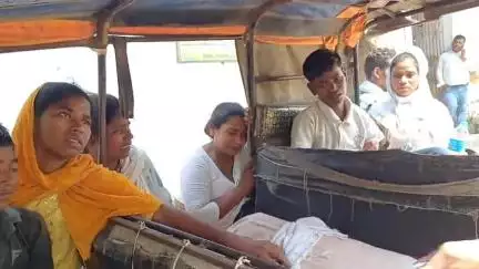बोआरीजोर: ललमटिया थाना क्षेत्र में बिजली मिस्त्री की विद्युत तार की चपेट में आने से मौत