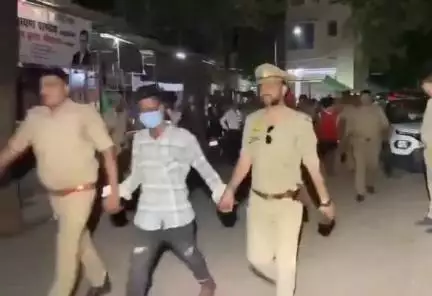 वाराणसी: गैंगरेप केस में 9 गिरफ्तार, 7 दिन तक अलग-अलग जगह वारदात, 23 आरोपियों के खिलाफ केस दर्ज !!
#rape #news #viral