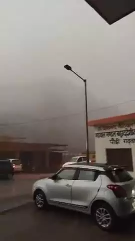 पहाड़ों में हूई आज आंधी भरी बारी ओलो के साथ