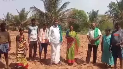 ಹುಣಸೂರು: ಕಟ್ಟೆಮಳಲವಾಡಿ ಗ್ರಾಮದಲ್ಲಿ ರಾಷ್ಟ್ರೀಯ ಹೆದ್ದಾರಿ ಪ್ರಾಧಿಕಾರ ಅಧಿಕಾರಿಗಳಿಗೆ ತರಾಟೆ ಭೂಮಿ ಸ್ವಾಧೀನಕ್ಕೆ ರೈತರಿಂದ ತೀವ್ರ ವಿರೋಧ#localissue