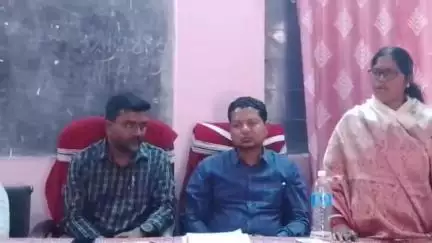 बेरो: हरिहरपुर जमटोली पंचायत भवन में हुई समीक्षा बैठक
