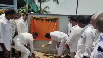 రాజంపేట: శివాయిపల్లి గ్రామంలో బోజనశాలలో సీసీ పనులను ప్రారంభించిన ఎమ్మెల్యే రమణారెడ్డి