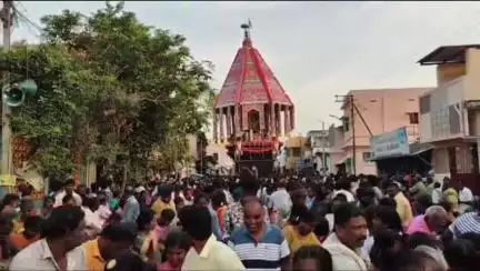 லால்குடி: லால்குடி சப்தரீஸ்வரர் கோயில் பங்குனி தேரோட்ட விழா வெகு விமரிசையாக நடைபெற்றது