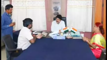 ఎం తుర్కపల్లి: ఎం తుర్కపల్లి తహసీల్దార్ కార్యాలయాన్ని ఆకస్మికంగా తనిఖీ చేసిన యాదాద్రి కలెక్టర్ హనుమంతరావు