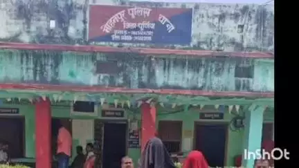 भवानीपुर: मोहनपुर पुलिस ने त्वरित कार्रवाई करते हुए चोरी के आरोपी को गिरफ्तार किया, मोबाइल भी बरामद किया गया