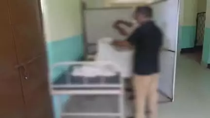 মাণিকপুৰত অচিনাক্ত বাহনৰ খুণ্ডাত গুৰুতবপূৰ্ণ আহত ১, মহাত্মাগান্ধী আদৰ্শ চিকিৎসালয়ত ব্যক্তিক মৃত বুলি ঘোষণা কৰে চিকিৎসক