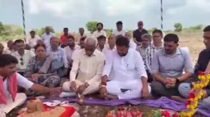 સુત્રાપાડા: સૂત્રાપાડાના બોસન ગામે પ્રાથમિક શાળાનો કેમ્પસ 1.75 લાખના ખર્ચે મંજૂર થતા સાસંદ ,ધારાસભ્યના હસ્તે ખાતમુહૂર્ત કરાયુ #