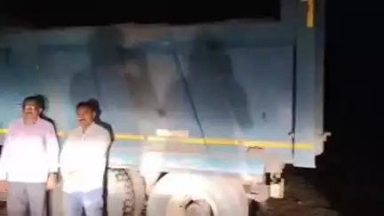 लोहा: सोनखेड पोलीसांनी अवैध रेती उपसा करून चोरटी विक्री करणाऱ्यांवर कारवाई करून ₹ 45 लाख 20 हजारांचा मुद्देमाल जप्त