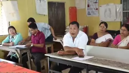 নাহৰকটীয়া: বিধায়ক তৰংগ গগৈৰ সভাপতিত্বত পিএম শ্ৰী নাহৰকটীয়া উচ্চতৰ মাধ্যমিক বিদ্যালয়ত অনুষ্ঠিত হয় বিদ‍্যালয় পৰিচালনা সমিতিৰ সভা