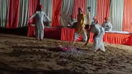 जोगलिया गांव में सिद्ध समाज की तरफ से श्री जसनाथ जी महाराज का जमा अग्नि नृत्य जय श्री जसनाथ जी की यह जमशी मदन सिंह के घर