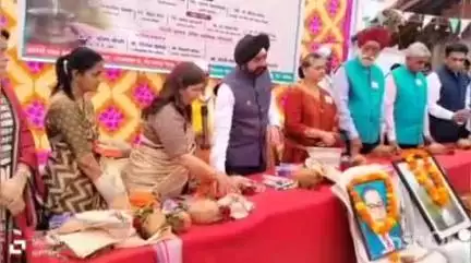 सुरगाणा: आमदाबाऱ्हे येथे गोदा जलजीवन अभियान अंतर्गत सौरऊर्जा संचलित पाणी वापर योजनेचा लोकार्पण सोहळा पडला पार