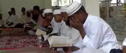 হাজো: হাজো পোৱামক্কাত অপাৰেছন সেন্দুৰ সফল কামনাৰে কোৰান খতম পাঠ,৫০ জন মৌলানা হাফিজে কোৰান খতম পাঠ কৰে #operationsindoor