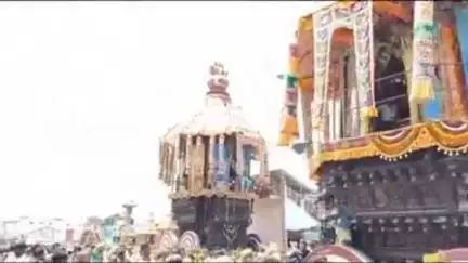 அவிநாசி: அவிநாசியில் அவிநாசிலிங்கேஸ்வரர் கோவிலில் அம்மன் தேர் மற்றும் சுப்பிரமணியர் தேரோட்டம் இன்று நடைபெற்றது