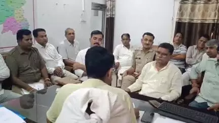 खाजूवाला: बॉर्डर पर बढ़ते तनाव को लेकर विधायक डॉ. विश्वनाथ मेघवाल ने की उच्च स्तरीय बैठक