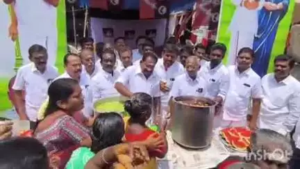 மதுரை வடக்கு: "மக்களுக்கு நல்லது செய்வதை தடுக்க நினைப்பவர்கள் எந்த முறையில் வந்தாலும் அவனை வேரறுப்போம் அவனுக்கு மரியாதை கிடையாது"- செல்லூர் ராஜு ஆவேசம்