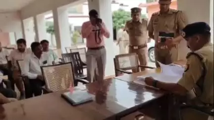 कांठ डीआईजी मुनिराज सिंह ने थाना छजलेट में समाधान दिवस के मौके पर नागरिकों की सुनी समस्याएं