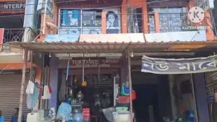 পূব যোৰহাট: নিউ মাৰ্কেটৰ টীয়ক ট্ৰেডাৰ্চ নামৰ ব্যৱসায়িক প্ৰতিষ্ঠানত চুৰিকাণ্ড , চুৰে লৈ উধাও হল নগদ ধন, টীয়ক থানাত এজাহাৰ দাখিল