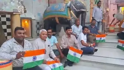 बदनोर में ऑपरेशन सिंदुर की सफलता पर चारभुजा मंदिर में दीप प्रज्वलन व हनुमान चालीसा का पाठ