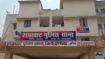 हायाघाट: चकवा मिडिल स्कूल के पास बाइक सवार को अज्ञात वाहन ने कुचल दिया, चल रहा है इलाज