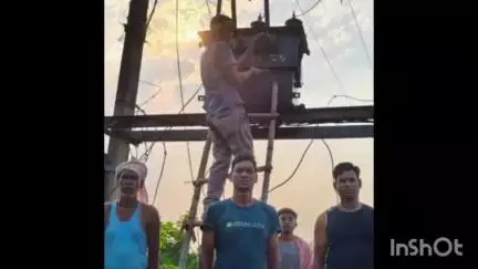 काठीकुंड: काठीकुंड के लखनपुर गांव में विधायक के पहल पर 24 घंटे में लगे दो ट्रांसफार्मर, ग्रामीण खुश