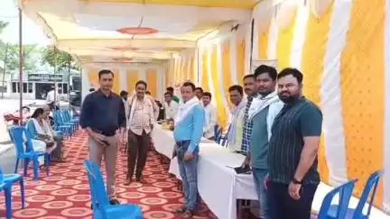 गढ़ाकोटा: गढ़ाकोटा न्यायालय परिसर में नेशनल लोक अदालत का हुआ आयोजन, कई मामले सुलझाए गए