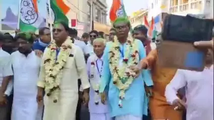 কাঁথি ১: কন্টাই কার্ড ব্যাংকের ডিরেক্টর নির্বাচনে জয়লাভের পর শনিবার কাঁথিতে বিজয়োল্লাস ও মিছিল তৃণমূলের