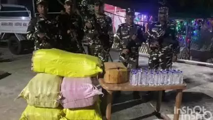 मधवापुर: अखहर घाट में एसएसबी बीओ के जवानों ने 930 बोतल नेपाली शराब की जब्त, धंधेबाज हुआ फरार