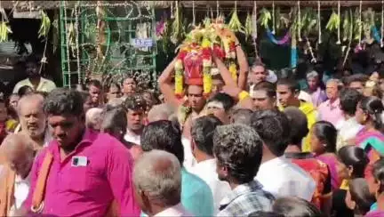 லால்குடி: லால்குடி அருகே மழவனூர் ஸ்ரீ பெரியகாண்டி அம்மன் ஆலய மகா கும்பாபிஷேகம் - பெருந்திரளான பக்தர்கள்  தரிசனம்