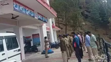 भनोली: थाना दन्या में ग्राम प्रहरियों की बैठक में दिए गए निर्देश, संदिग्ध गतिविधियों की जानकारी देने के लिए किया गया निर्देशित