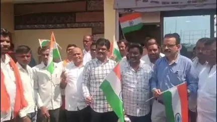 पुर्णा: शहरातील टी पॉईंट येथून काढली जवानांच्या सन्मानासाठी देशभक्तीपर मोटरसायकल रॅली