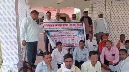 आज kaushambi जिला में TAPJAP SANGATHAN के द्वारा मीटिंग का आयोजन किया गया जिसमें हमारे साथियों ने बढ़ चढ़ कर हिस्सा लिया