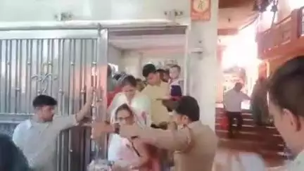 यमकेश्वर: लक्ष्मणझूला पुलिस ने पर्यटकों की सुरक्षा के लिए मंदिरों और गंगा घाटों पर मुस्तैदी बरती