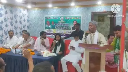 चंडी: माधोपुर चौक के पास राजद ने हरनौत विधानसभा के कार्यकर्ताओं के साथ सामाजिक न्याय पर की चर्चा, सांसद हुए शामिल