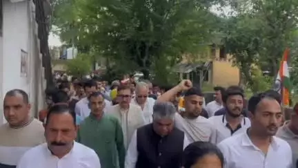 सुलह: राजौरी में शहीद सूबेदार मेजर पवन कुमार की अंतिम यात्रा में शामिल हुए विधायक सुलह विपिन सिंह परमार