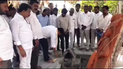 బోయిన్‌పల్లి: మండల కేంద్రంతో పాటు వివిధ గ్రామాల్లో సీసీ రోడ్లు, పలు అభివృద్ధి పనులకు శంకుస్థాపన చేసిన MLA మేడిపెల్లి సత్యం